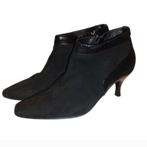 Aquatalia  suede leather heeled ankle boots